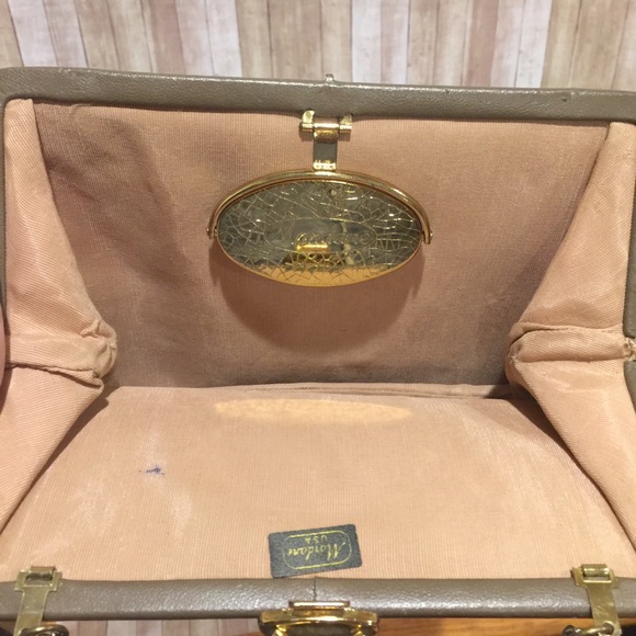 Mardane USA Leather Convertible Clutch - Picture 5 of 7